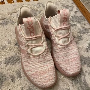 Adidas Cloudfoam comfort sneakers